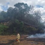 FOTO 30 Juli_BPBD Kota Sorong dan petugas gabungan berhasil memadamkan seluruh titik api yang membakar 24 hektare lahan di Kota Sorong, Prov Papua Barat Daya