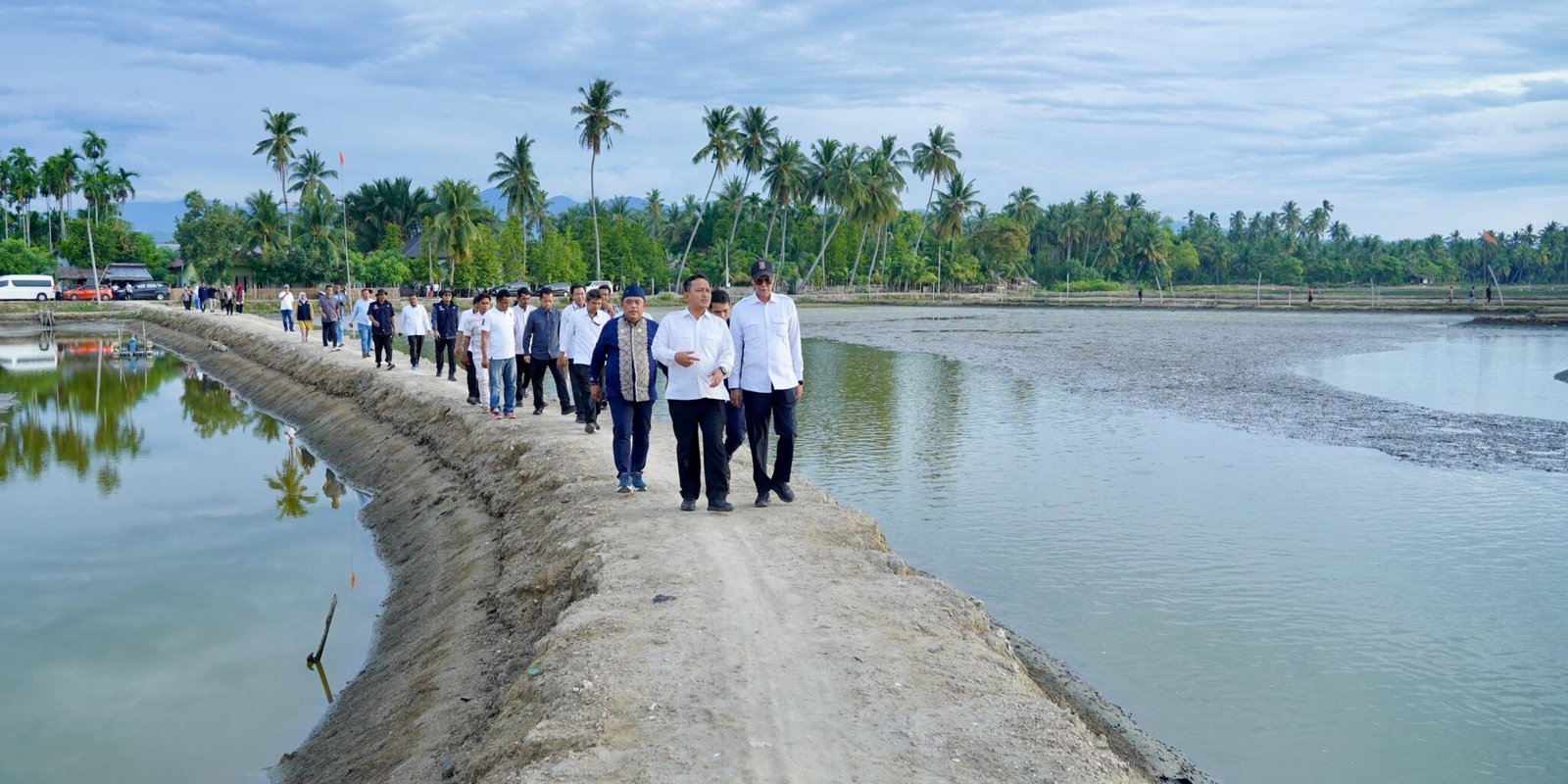 FOTO 31 Juli_Rehabilitasi kawasan tambak di Provinsi Aceh pascabencana. dok. kkp