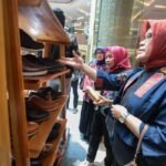 FOTO 4 Juli_Produk alas kaki atau sepatu dari pengrajin Jawa Barat. (dok. jabarprov.go.id)