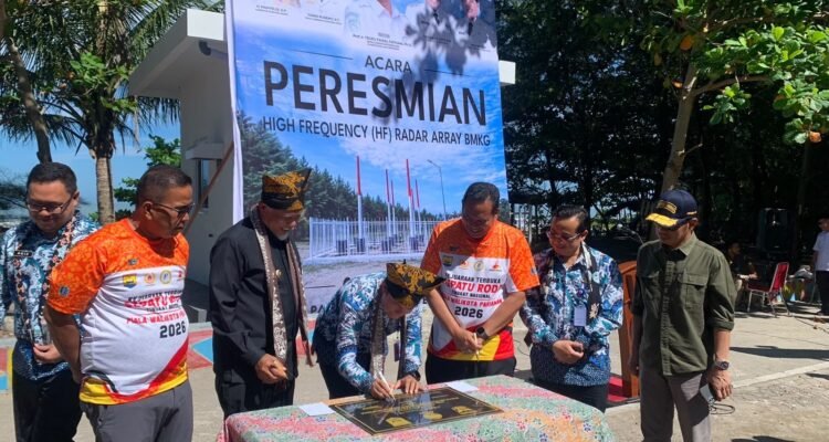 FOTO 5 Juli_Peresmian pengoperasian High Frequency (HF) Radar Array oleh Badan Meteorologi, sumbarprov
