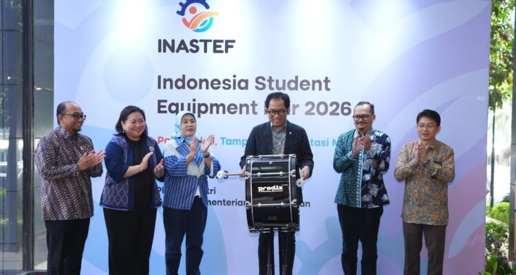 FOTO 6 Juli_membuka pameran Indonesia Student Equipment Fair (INASTEF) 2026 di Plasa Industri, Gedung Kemenperin, Jakarta