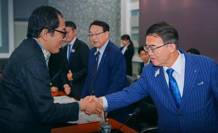 FOTO 7 Juli_Wakil Menteri Perindustrian Faisol Riza saat menerima kunjungan Gubernur Prefektur Aichi