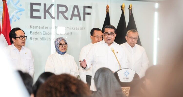 FOTO 9 Juli_Menteri Ekonomi Kreatif_Kepala Badan Ekonomi Kreatif (Ekraf) Teuku Riefky Harsya