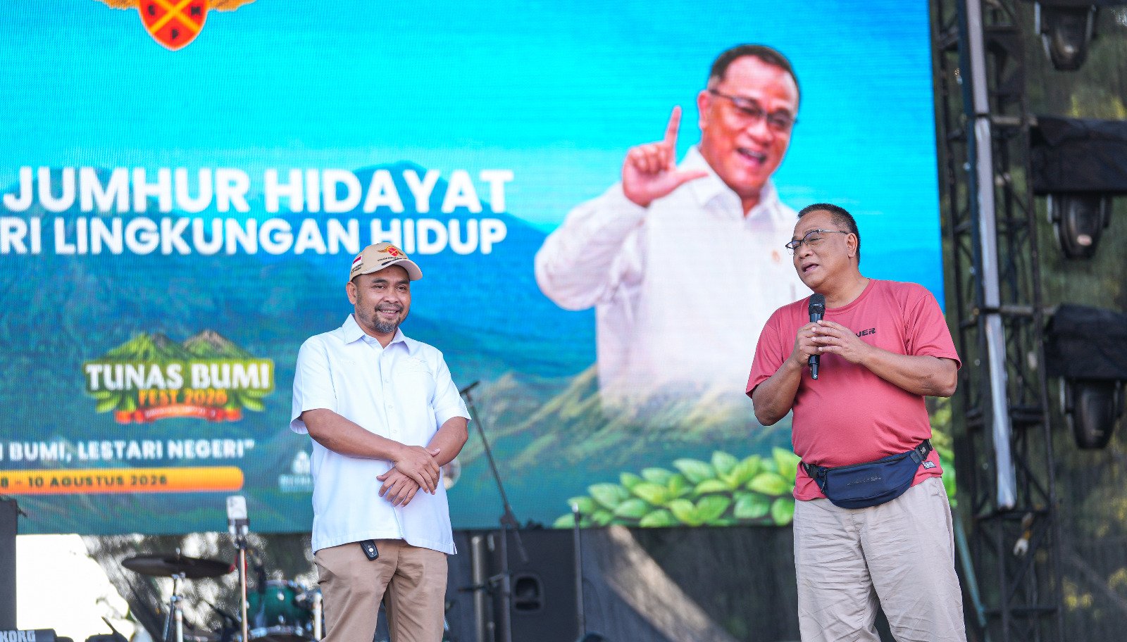 FOTO 10 Agustus_Menteri Lingkungan Hidup Kepala Badan Pengendalian Lingkungan Hidup (h