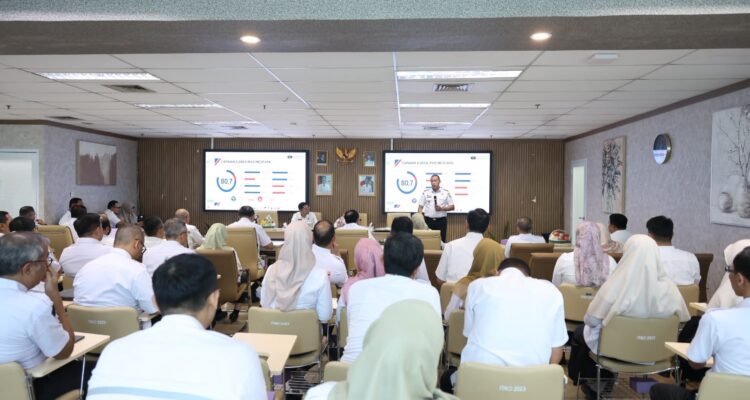 FOTO 11 Agustus_Rapat pembahasan Monitoring Controlling Surveillance for Prevention Risk Based Surveillance System (MCSP-RBS) Tahun 2026. bekasikota