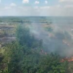 FOTO 12 Agustus_Kebakaran hutan dan lahan (karhutla) yang melanda wilayah Kabupaten Sidenreng Rappang, Provinsi Sulawesi Selatan.