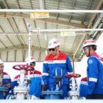 FOTO 20 Agustus_Saat cek Fuel Terminal (FT) Labuan Bajo, Nusa Tenggara Timur. (dok. pertamina)