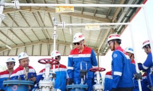 FOTO 20 Agustus_Saat cek Fuel Terminal (FT) Labuan Bajo, Nusa Tenggara Timur. (dok. pertamina)