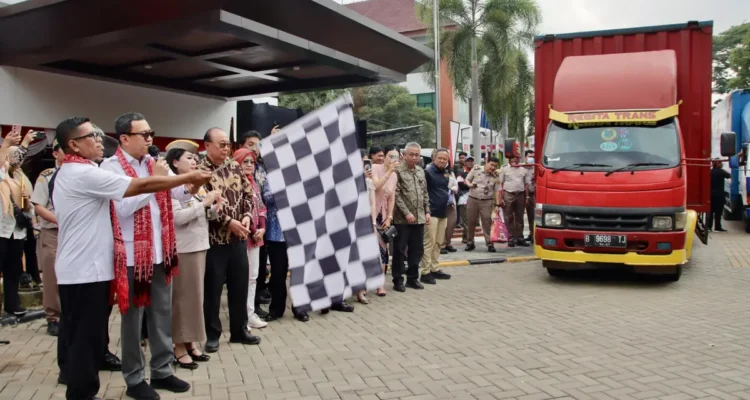 FOTO 21 Agustus_Pelepasan ekspor komoditas unggulan asal Banten dgn nilai Rp40,8 miliar pada kegiatan Merdeka Ekspor Komoditas Unggulan Banten di Satuan Pelayanan Bandara Soekarno-Hatta