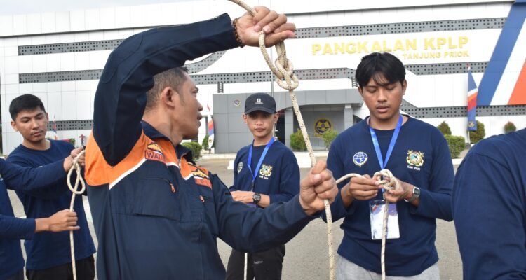 FOTO 22 Agustus_kegiatan Pembekalan Personel Search and Rescue (SAR) di Perairan dan Pelabuhan Tahun Anggaran 2026 3