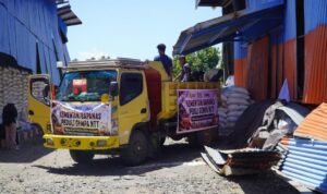 FOTO 23 Agustus_Angkutan truk untuk bantuan pangan warga terdampak gempa Nusa Tenggara Timur. dok. bapanas