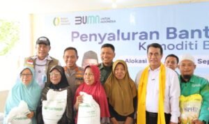 FOTO 23 Agustus_Kepala Badan Pangan Nasional Andi Amran Sulaiman dan Direktur Utama Perum Bulog Letnan Jenderal TNI (Purn) Ahmad Rizal Ramdhani di Kel Tondo, Kec Mantikulore, Palu