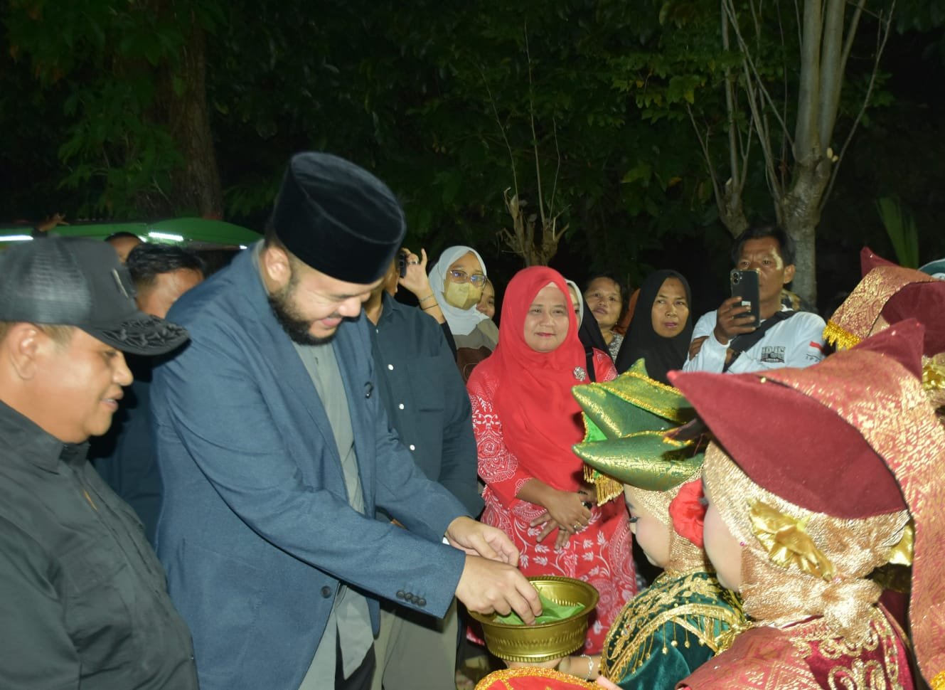 FOTO 23 Agustus_Malam Puncak Warga Jawa Gadut Limau Manis. padang.go.id
