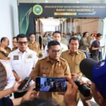 FOTO 26 Agustus_Gubernur Andra Soni usai membuka Rapat Kerja Nasional (Rakernas) II dan Upgrading Pengurus Pusat IPPAT di Kabupaten Tangerang. bantenprov