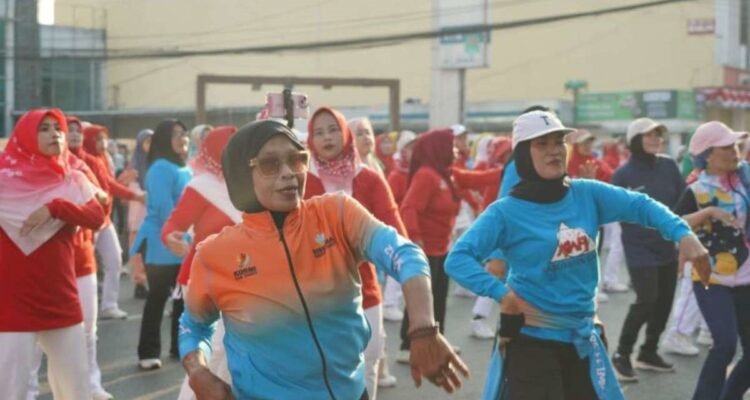 FOTO 28 Agustus_Kegiatan Gerakan Masyarakat Aktif Berolahraga (GEMAR) untuk mendorong warga Kabupaten Garut hidup lebih bugar. dok. jabarprov.go.id