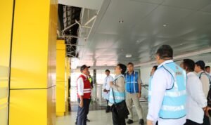 FOTO 30 Agustus_Peninjauan langsung pada sejumlah bandar udara yang terdampak gempa bumi di Provinsi Nusa Tenggara Timur. dok. hubud 3