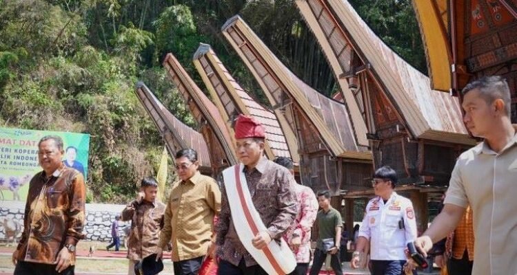 FOTO 31 Agustus_Menteri Koperasi (Menkop) Ferry Juliantono dalam kunjungan kerja ke KSP Balo’ta INI