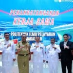 FOTO 4 Agustus_Wisuda dan melepas 789 lulusan Politeknik Ilmu Pelayaran (PIP) Makassar Tahun 2026 di Lapangan Upacara Kampus Terpadu PIP Makassar. 2INI