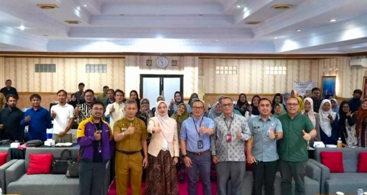 FOTO 5 Agustus_Kegiatan Karya Kreatif (Kolaborasi, Akselerasi, Registrasi dan Perlindungan Karya) bagi pelaku ekonomi kreatif di wilayah Kabupaten Indramayu. dok. jabarprov