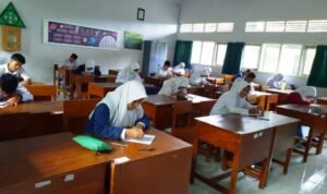 FOTO 5 Agustus_Para siswa MAN 4 Bantul, Daerah istimewa Yogyakarta. (dok. kemenag.go.id)