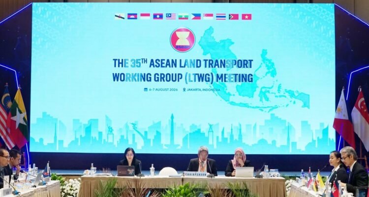 FOTO 6 Agustus_Direktorat Jenderal Perhubungan Darat Kementerian Perhubungan mewakili Pemerintah Indonesia 1
