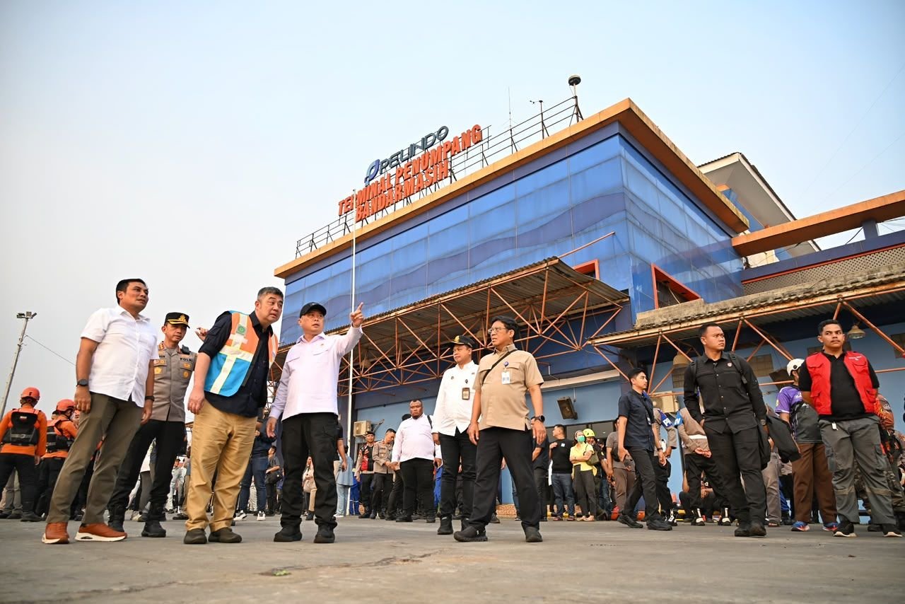 FOTO 14 Sept_Menteri Perhubungan Dudy Purwagandhi di Pelabuhan Trisakti, Banjarmasin, Kalimantan Selatan INI