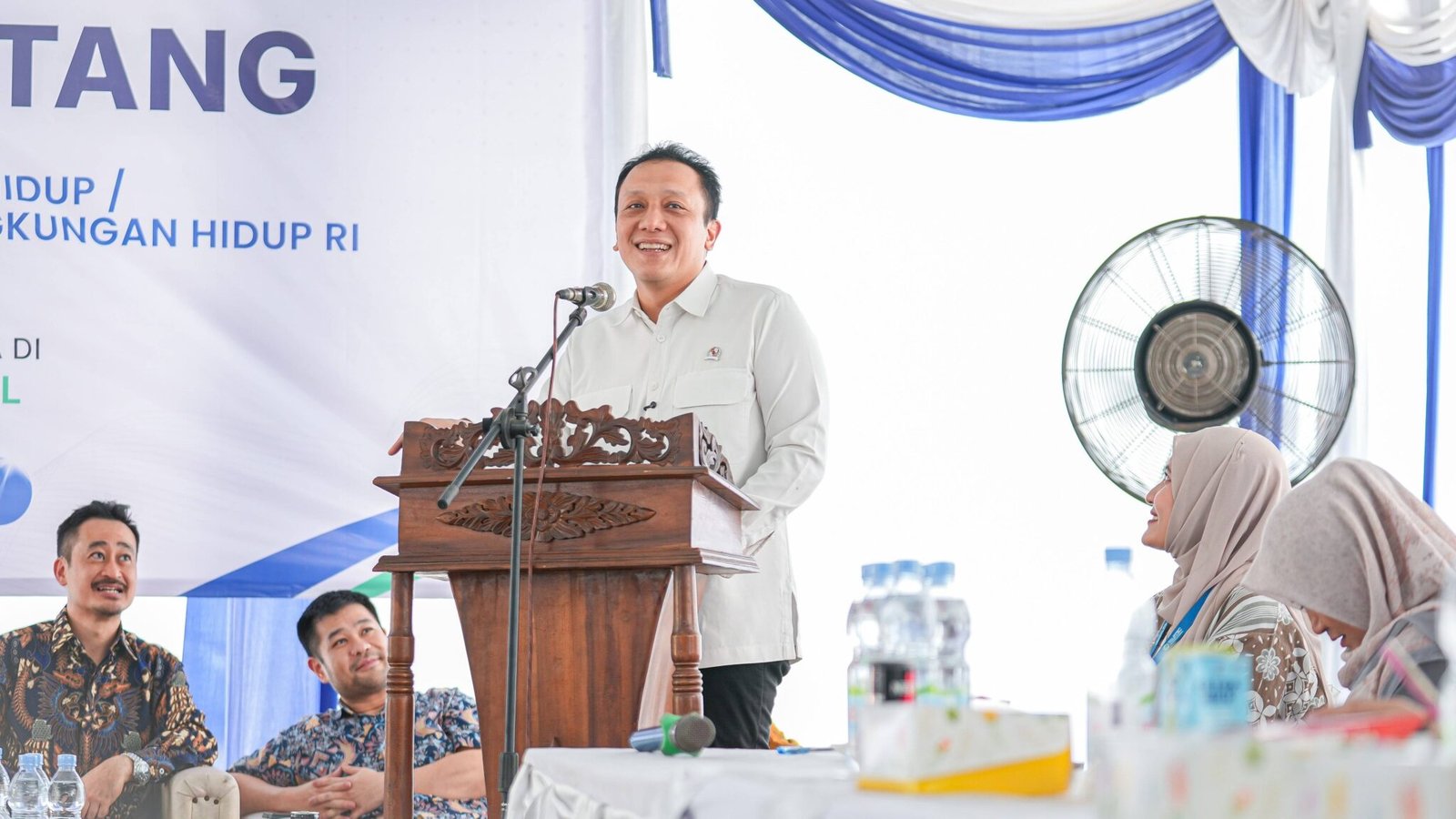 FOTO 15 Sept_Wakil Menteri Lingkungan Hidup_Wakil Kepala Badan Pengendalian Lingkungan Hidup (KLH_BPLH) Diaz Hendropriyono