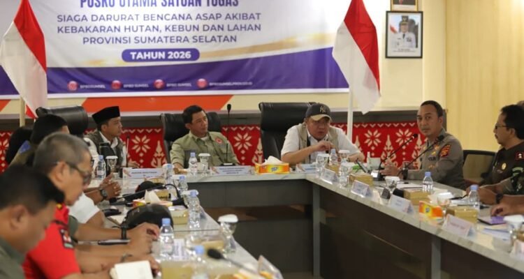 FOTO 16 Sept_Rapat Evaluasi Penanganan Karhutla di Posko Utama Satgas di Kantor BPBD Provinsi Sumatra Selatan. bnpb INI