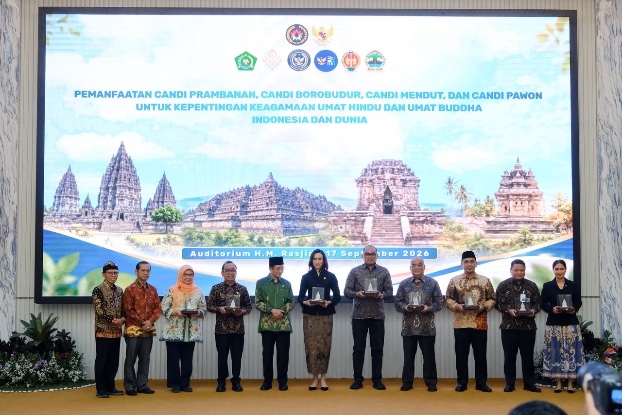 FOTO 19 Sept_Penandatanganan nota kesepahaman tentang pemanfaatan Candi Prambanan, Borobudur, Mendut dan Pawon di Kantor Kementerian Haji dan Umrah, Jakarta