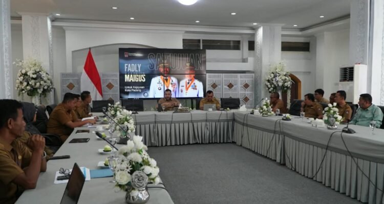 FOTO 2 Sept_Penjelasan kepala Organisasi Perangkat Daerah (OPD) di lingkungan Pemerintah Kota Padang terkait dengan progres dan rencana pekerjaan fisik 2026.