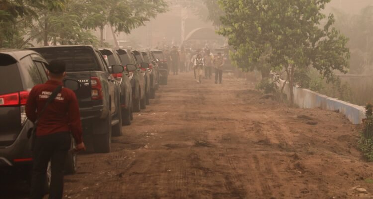 FOTO 22 Sept_Asap pekat menyelimuti wilayah sekitar Pos Lapangan Siaga Karhutla Pulang Pisau, Kecamatan Jabieren, Kabupaten Pulang Pisau, Kalimantan Selatan. bnpb INI