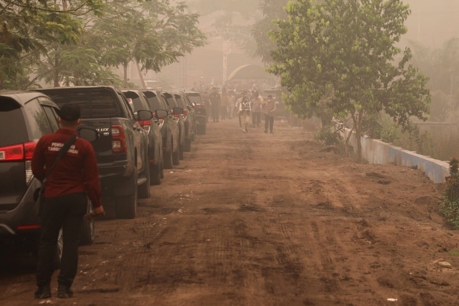 FOTO 22 Sept_Asap pekat menyelimuti wilayah sekitar Pos Lapangan Siaga Karhutla Pulang Pisau, Kecamatan Jabieren, Kabupaten Pulang Pisau, Kalimantan Selatan. bnpb INI