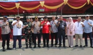 FOTO 22 Sept_Peninjau pelaksanaan Pemilihan Kepala Desa (Pilkades) Serentak di Tempat Pemungutan Suara (TPS) di Kabupaten Bekasi. jabarprov