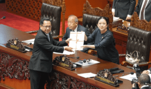FOTO 24 Sept_Menteri Dalam Negeri (Mendagri) Muhammad Tito Karnavian dalam Rapat Paripurna DPR