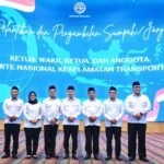 FOTO 25 Sept_Menteri Perhubungan Dudy Purwagandhi melantik ketua dan anggota Komite Nasional Keselamatan Transportasi 3 INI