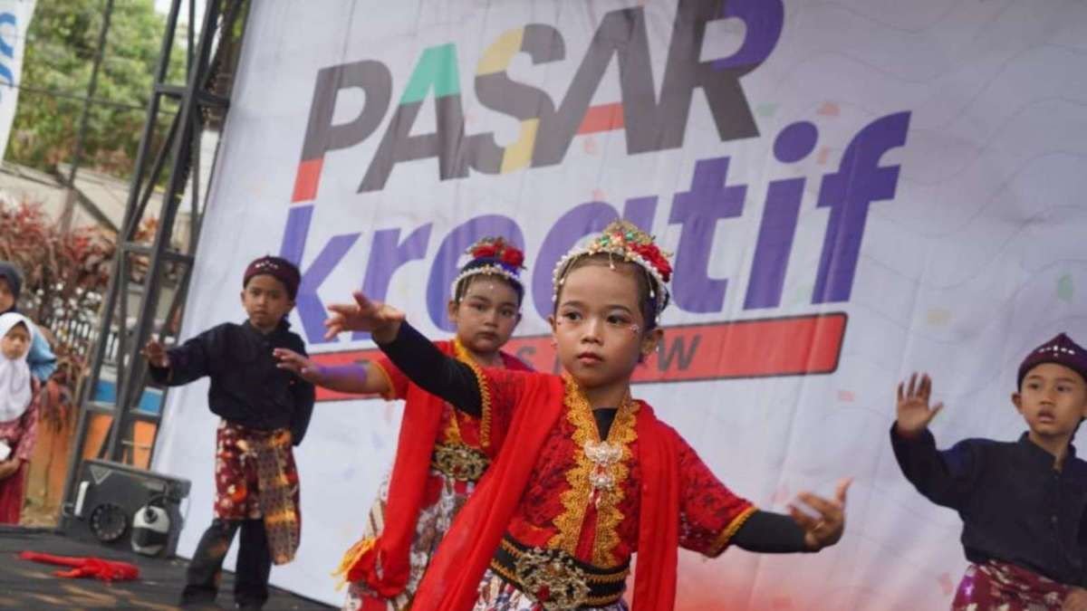 FOTO 25 Sept_Pelayanan publik terpadu dan Pasar Kreatif 2026 di Alun-Alun Kecamatan Bungbulang, Kabupaten Garut. dok. jabarprov INI