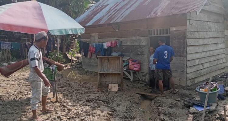 FOTO 28 Sept_Banjir yang melanda wilayah Kabupaten Parigi Moutong, Sulawesi Tengah. dok. bpbdkabupatenparigimoutong INI