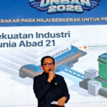 FOTO 29 Sept_Wakil Menteri Perindustrian Faisol Riza saat menjadi pembicara dalam kegiatan Pengenalan Kehidupan Kampus bagi Mahasiswa Baru Universitas Bandung