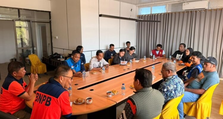 FOTO 3 Sept_Badan Nasional Penanggulangan Bencana (BNPB) memimpin rapat koordinasi bersama para mitra pada kaji kebutuhan Sikka