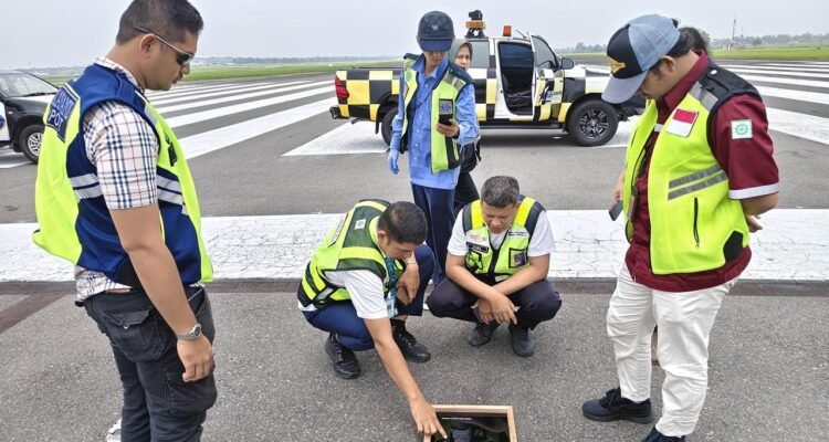 FOTO 3 Sept_Pemantauan dan koordinasi perkembangan aktivitas Gunung Sinabung di Provinsi Sumatra Utara