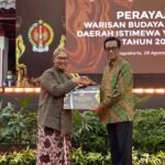 FOTO 31 Agustus_Penyerahan sertifikat Warisan Budaya Takbenda (WBTb) Indonesia melalui Gubernur Daerah Istimewa Yogyakarta Sri Sultan Hamengku Buwono