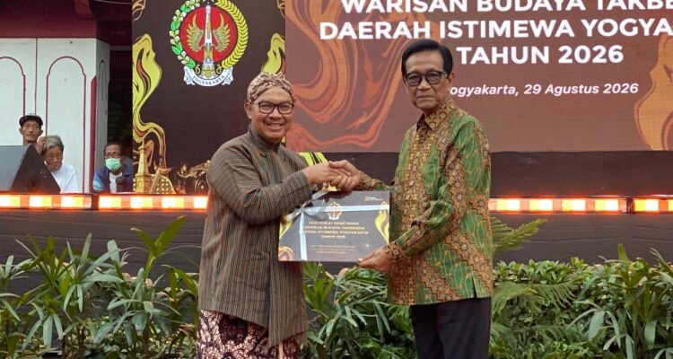 FOTO 31 Agustus_Penyerahan sertifikat Warisan Budaya Takbenda (WBTb) Indonesia melalui Gubernur Daerah Istimewa Yogyakarta Sri Sultan Hamengku Buwono