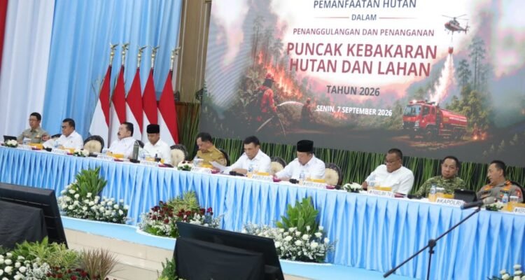 FOTO 7 Sept_Suasana rapat koordinasi antara pemerintah dengan perusahaan pemegang Hak Guna Usaha (HGU) dalam penanggulangan puncak karhutla INI