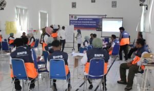 FOTO 9 Sept_BNPB berikan Pelatihan Dasar Manajemen Bencana kepada Kepala Sekolah dan Guru Sekolah Rakyat, BPBD Prov Maluku Utara, BPBD Kot Ternate dan BPSDM Ko Ternate