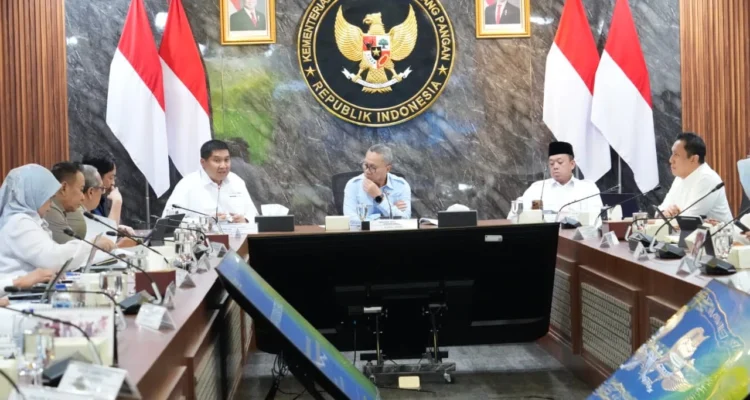FOTO 9 Sept_Rapat Koordinasi Terbatas terkait Finalisasi Penetapan Peta Lahan Sawah yang Dilindungi (LSD) Provinsi