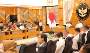 FOTO 9 Sept_Rapat Tingkat Menteri untuk Percepatan Penanganan Pascakonflik Sosial di Kab Jayawijaya dan Kab Lanny Jaya di Kemenkor Bidang Politik dan Keamanan, Jakarta 1