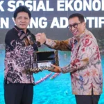FOTO 1 Okt_Wakil Menteri PPN Wakil Kepala Bappenas Febrian Alphyanto Ruddyard (kanan) dalam Dialog Kebijakan mengenai Dampak Kenaikan Muka Air Laut di Prov Maluku. bappenas