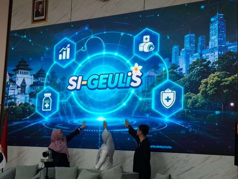 FOTO 10 Okt_Peluncuran Si Geulis untuk mengintegrasikan data obat, memantau stok dan membantu perencanaan kebutuhan obat secara akurat di Kota Bandung. jabarprov
