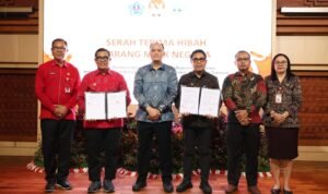 FOTO 12 Okt_Acara penyerahan hibah barang rampasan negara senilai Rp1,16 miliar kepada Pemerintah Kota Denpasar dari Komisi Pemberantasan Korupsi. denpasarkota