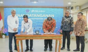FOTO 14 Okt_Penandatanganan Berita Acara Kesepakatan Tahap II Pelaksanaan Pengusahaan Alur - Pelayaran 2 INI